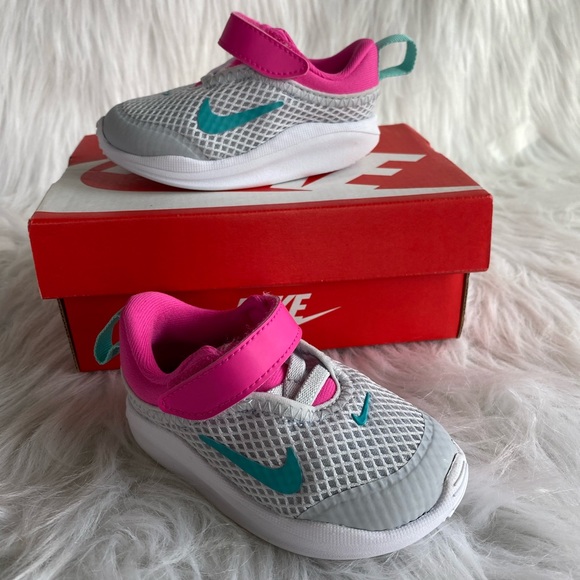 baby girl nike sneakers